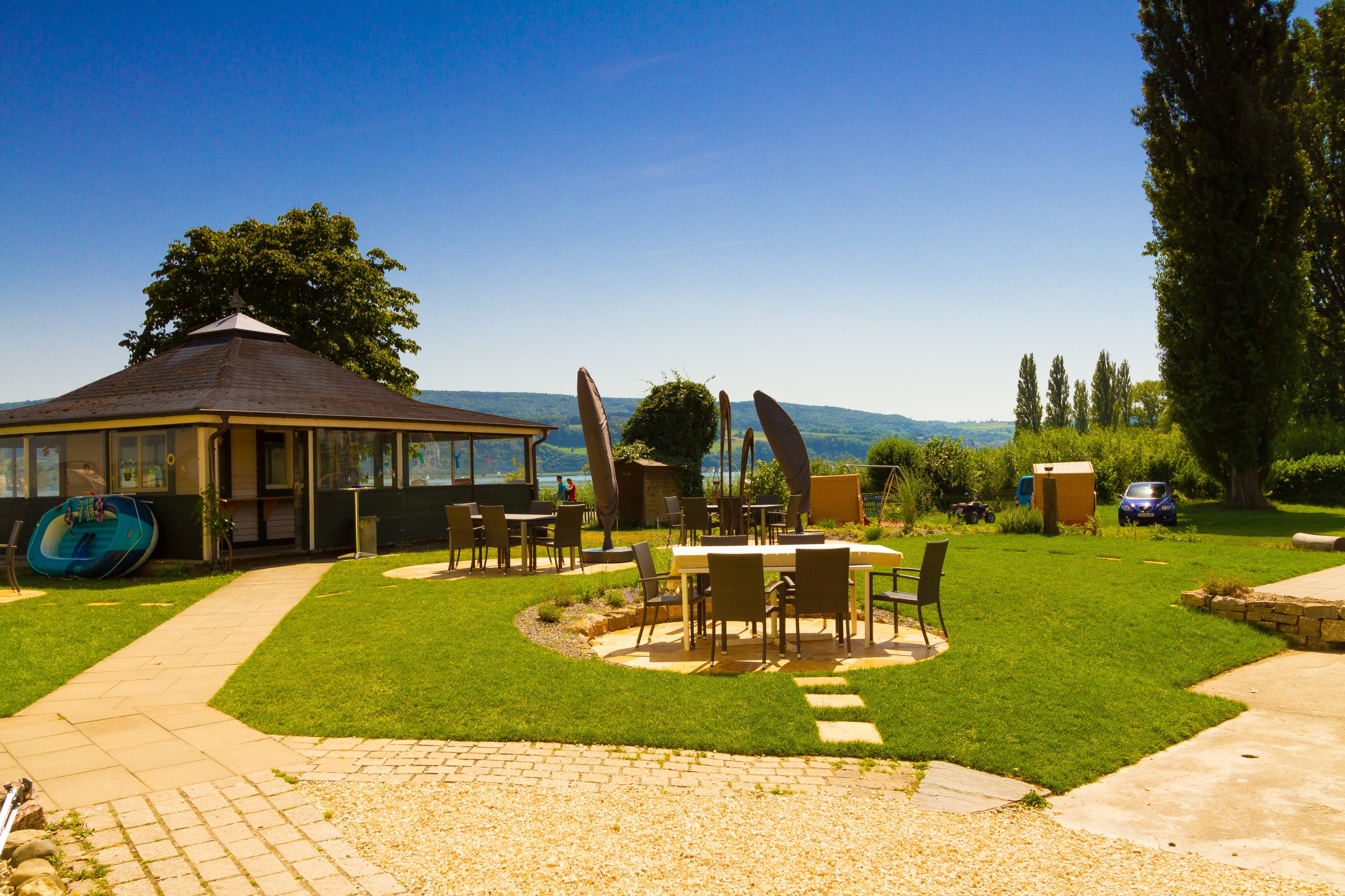 gaestehaus-am-see-jugendhotel_garten_pavillon